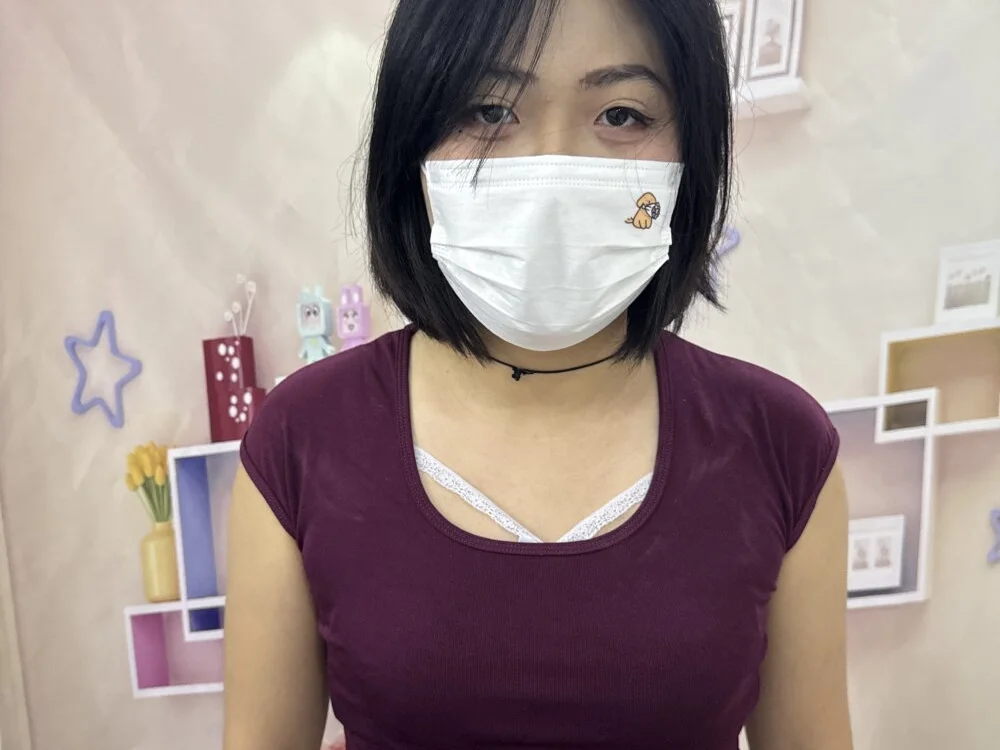 yijingkongjian001's Offline XXX Chat