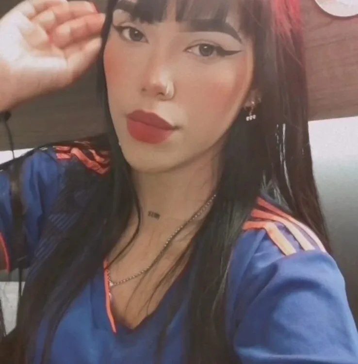 hilary_y offline chatrum