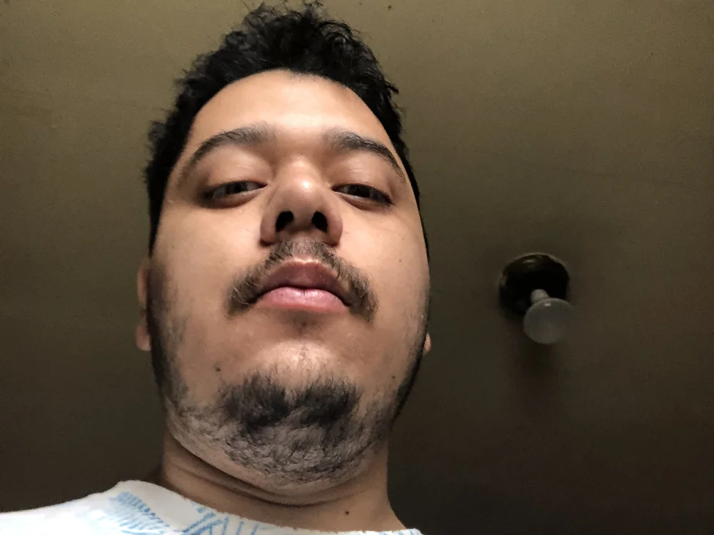 jonatham507's Offline XXX Chat