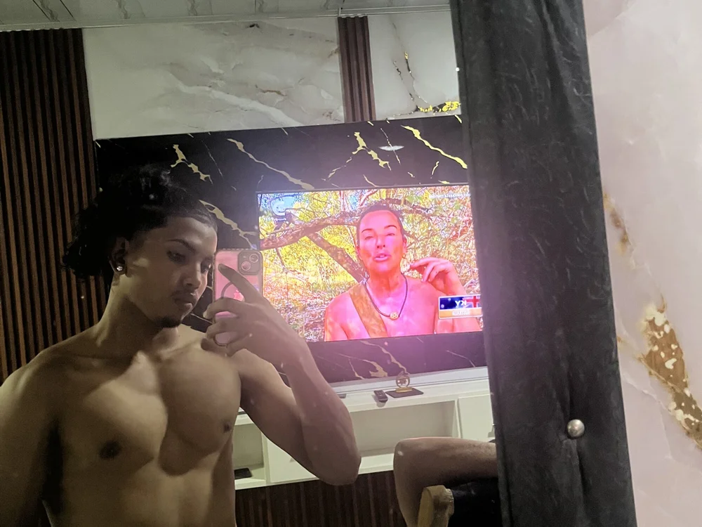 Kevin1andres' Offline XXX Chat
