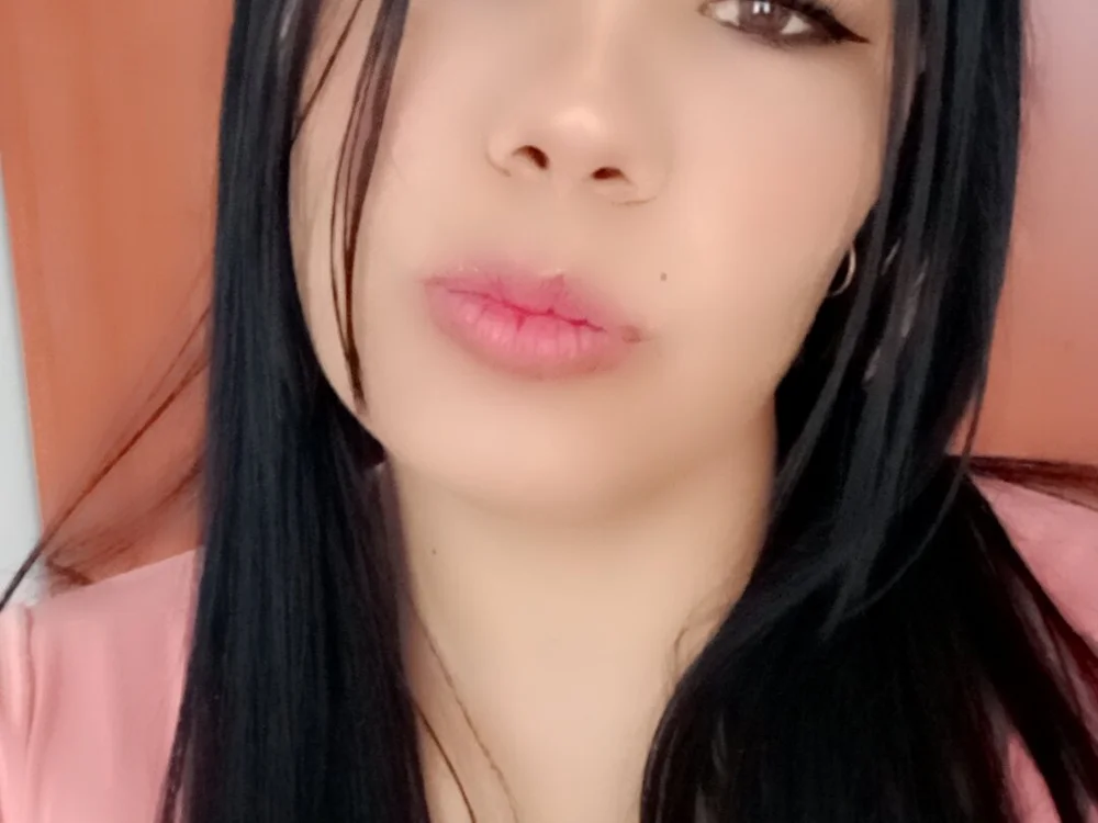Izzys_23 offline chatrum