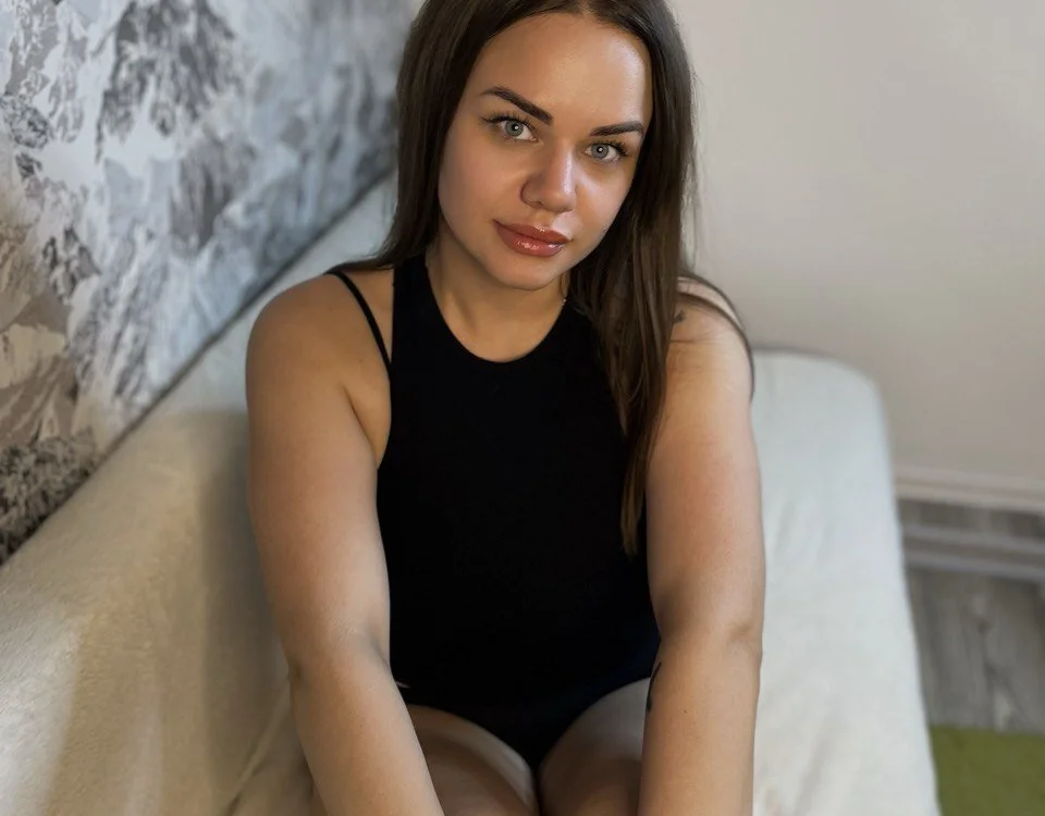 Bianca_Sola's Offline Chat Room