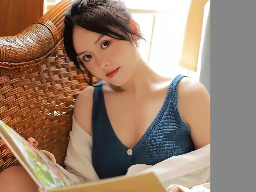 The_Goddess_of_joy's Offline XXX Chat