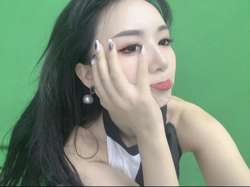 Qinqin5 offline chatrum