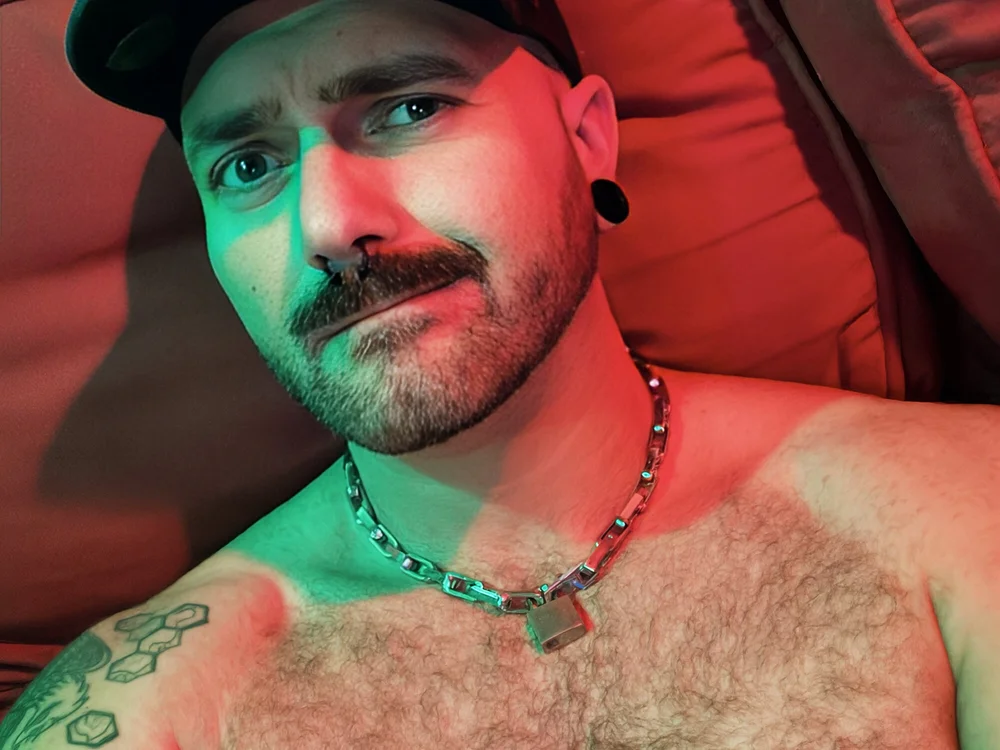 Tucker_pdmax Adlı Modelin Çevrimdışı XXX Sohbeti