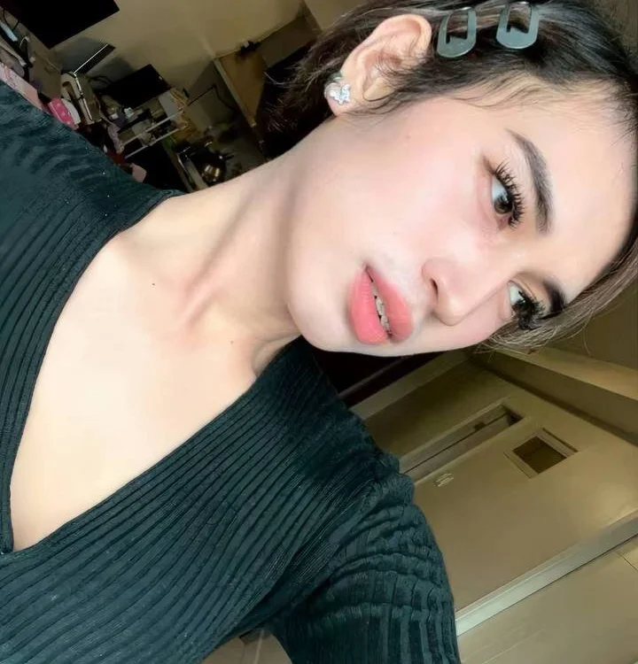 Offline XXX chat modela AngleBeesmer