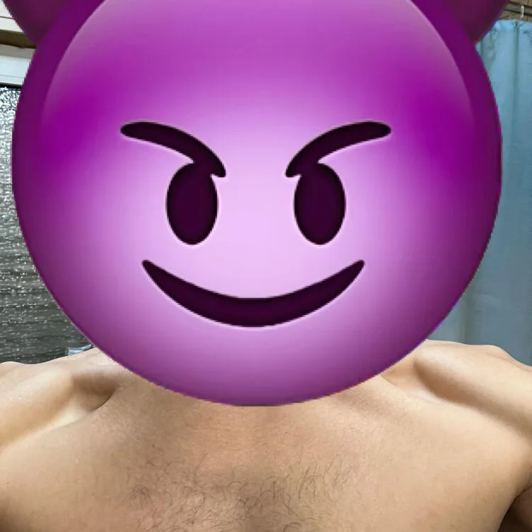 suprise4321's Offline Chat Room