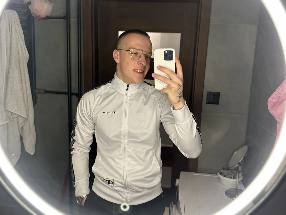 Czat XXX offline – dominik2323
