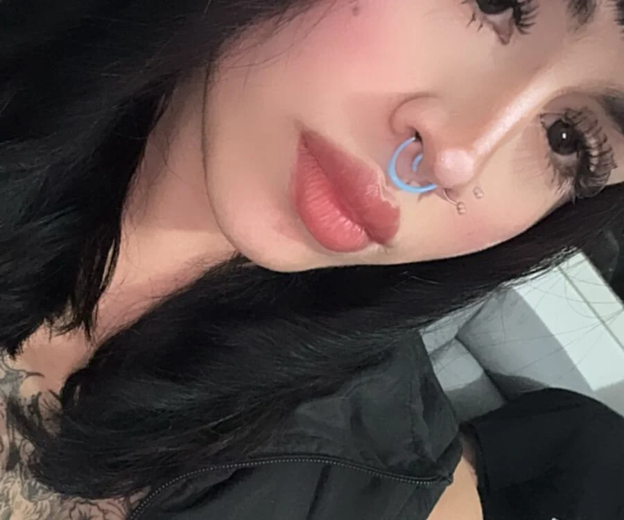 martina_loneymoon cam model