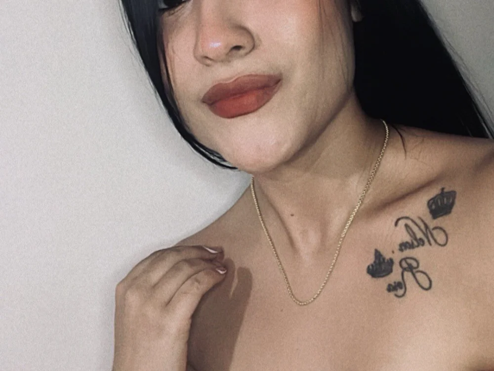 Offline chatovací místnost annie__8