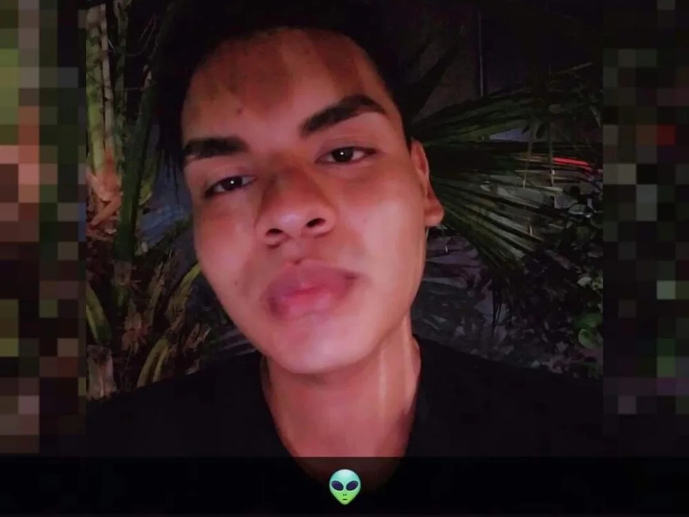 penepeludo2000 offline chatrum