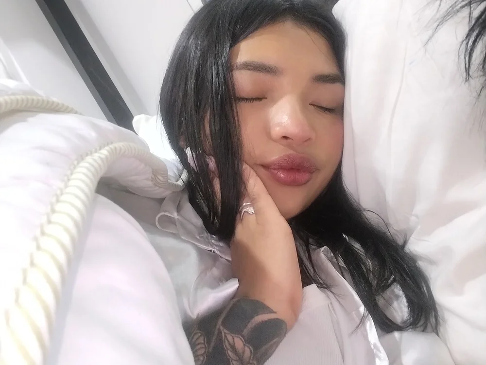 BdsmAndrea offline chatrum