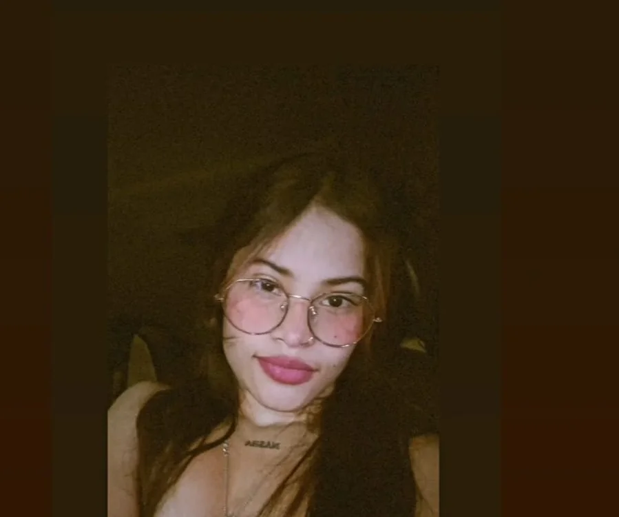 mia_sexgirl Chat XXX offline