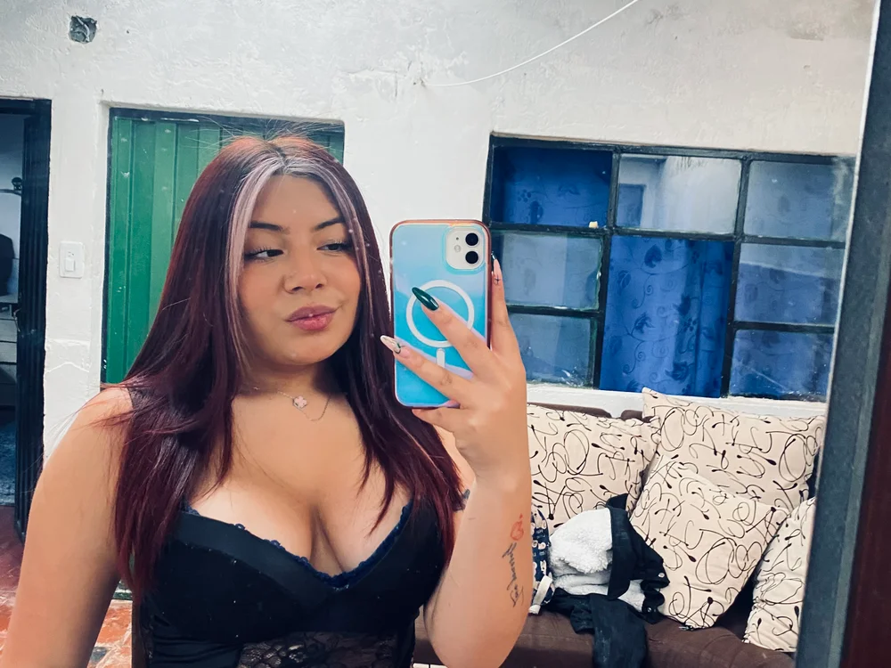 Charlotte_cute44 Chat XXX offline