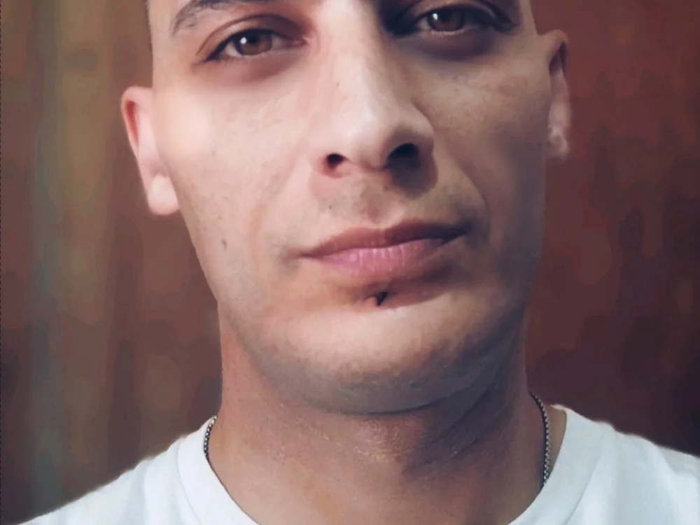 jorge2087's Offline Chat Room