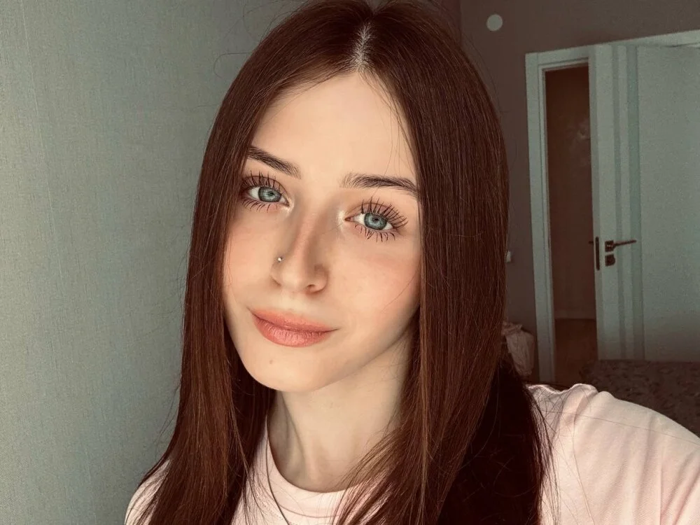 Offline XXX chat Adel_strongwoman