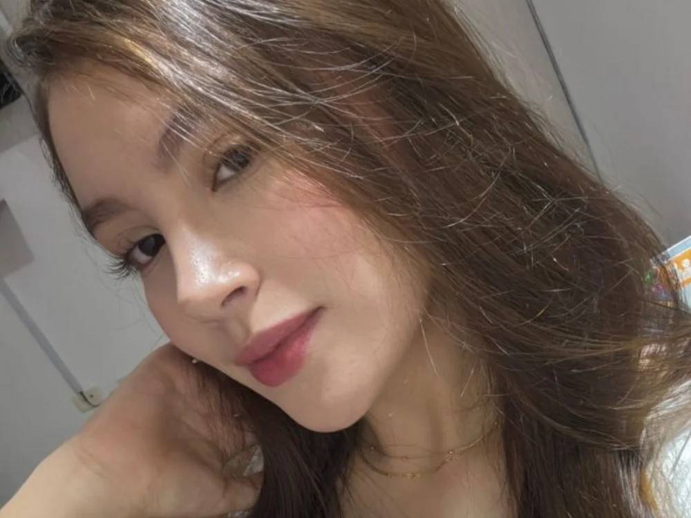 melody_floweer offline chatrum