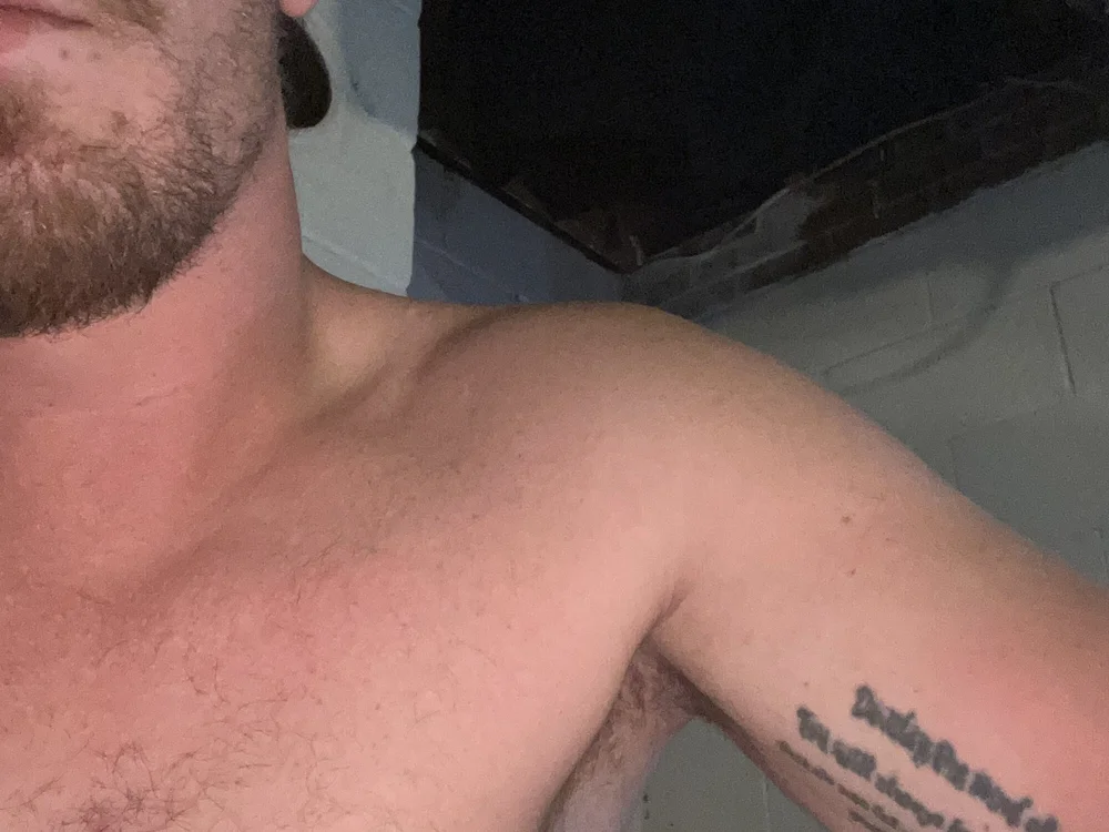 SkinBone336's Offline XXX Chat