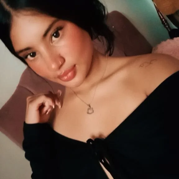 Dacotafire_18 Offline XXX Chat