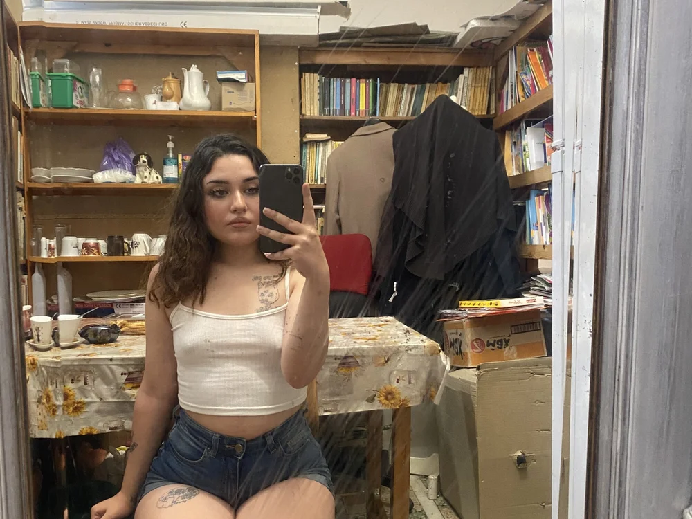 laylaabadeer Offline XXX-Chat