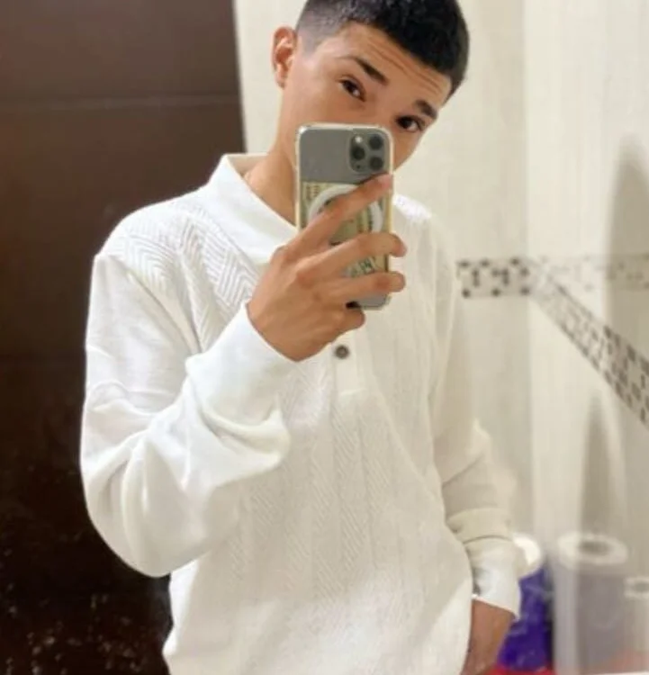 twink_straight_ 離線 XXX 聊天