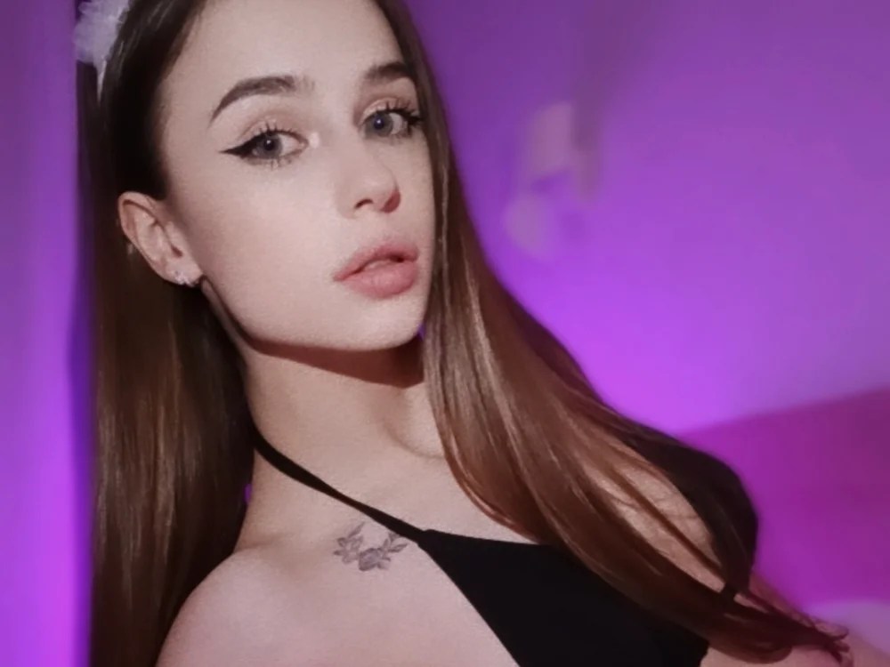 _OhitsMe Chat XXX Ngoại tuyến