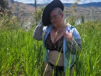 ClaraLimon's Offline Chat Room