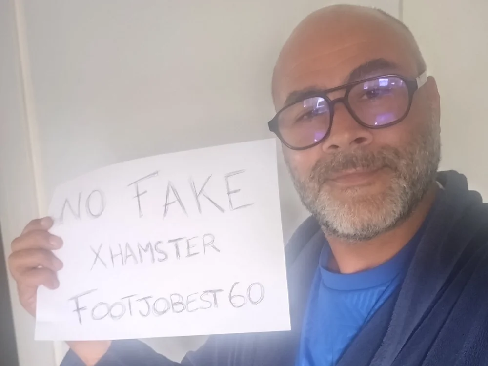 Footjobest60's Offline XXX Chat
