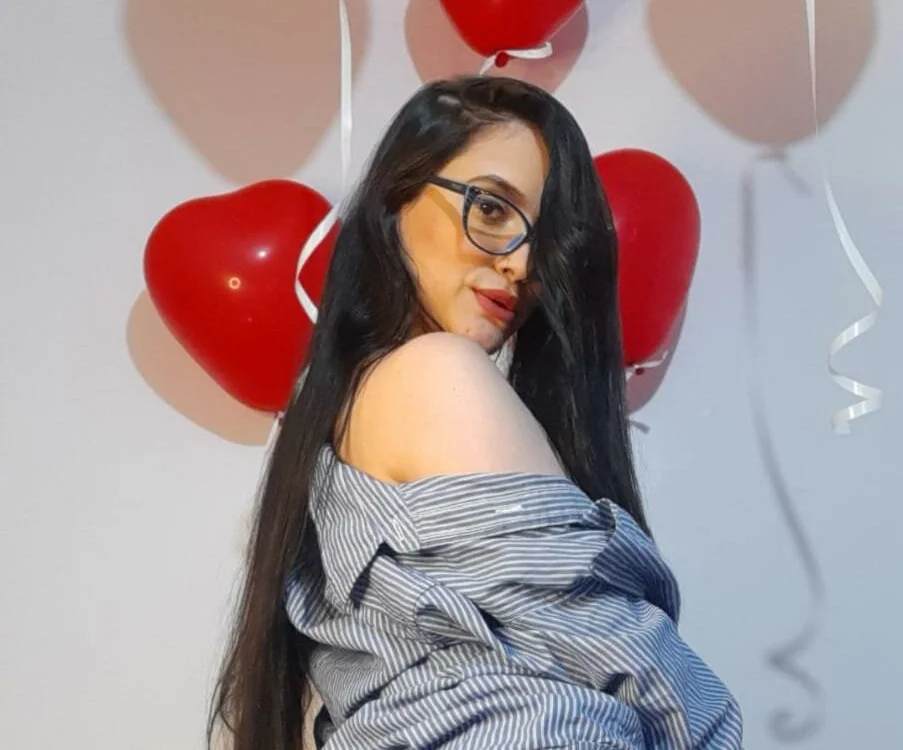 Estrella_amed's Offline Chat Room