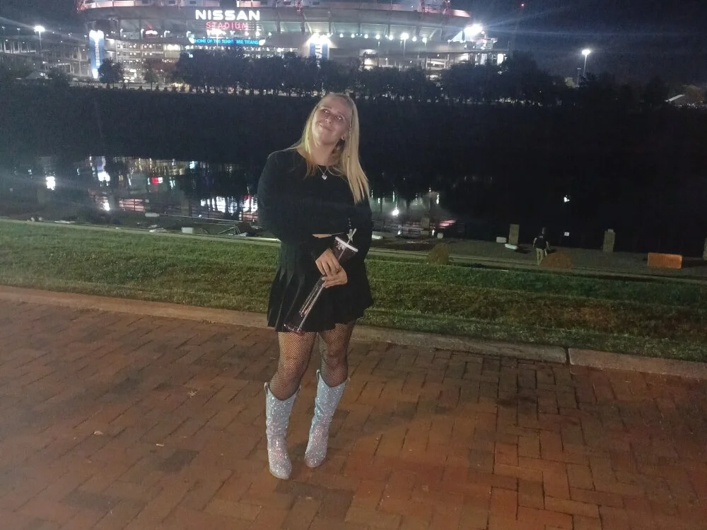 AutumnLights420 offline XXX-chatje