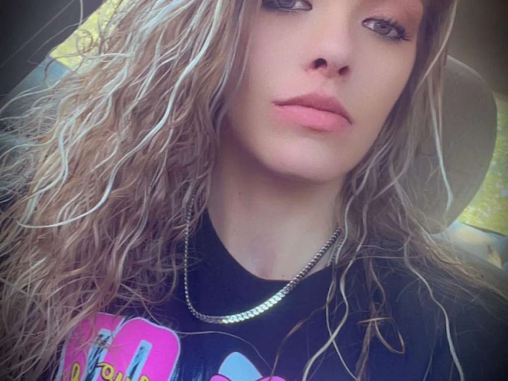 LilBabii102 offline chatrum