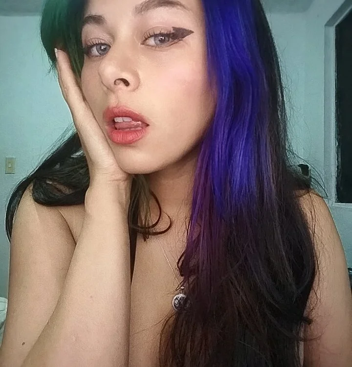ShyHannahh offline chatrum