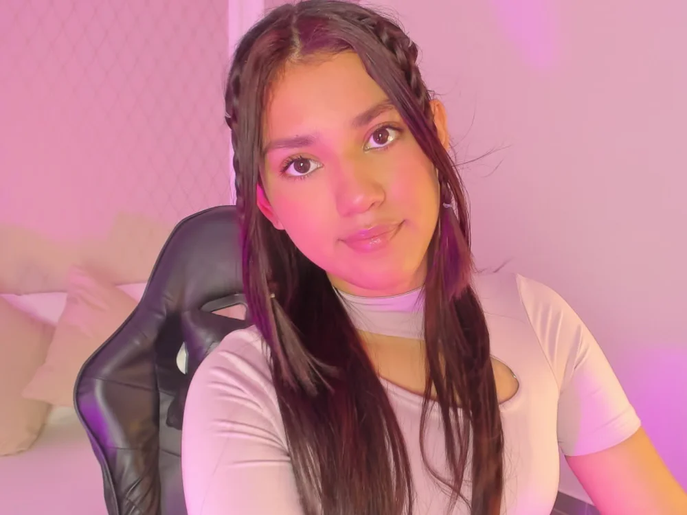 cristin_collins Offline XXX Chat