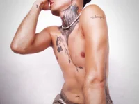 ANDRES_URRIETA's webcam live show