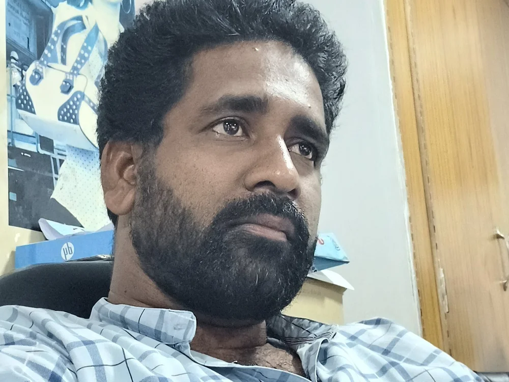 dcg1990 অফলাইন XXX চ্যাট