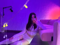 Chat +18 de Liv_Veil ao vivo