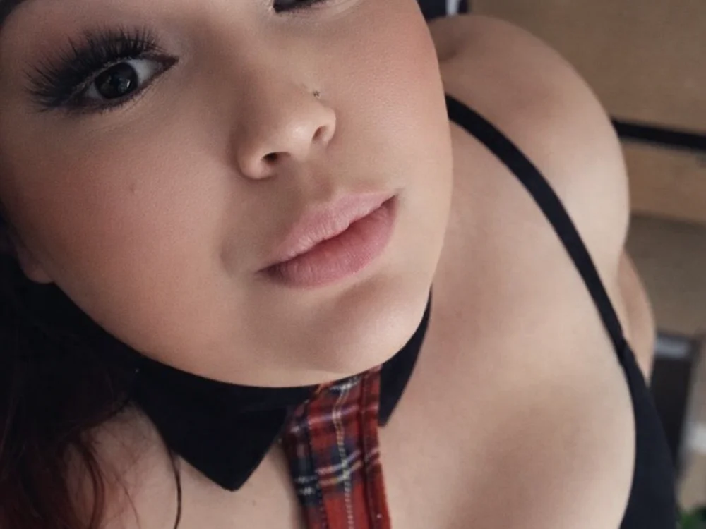 Jenbaby32's Offline Chat Room