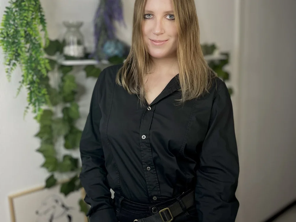 GladysFunnell's Offline Chat Room