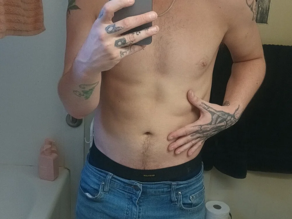 sexywhitedick@xh offline XXX-chat