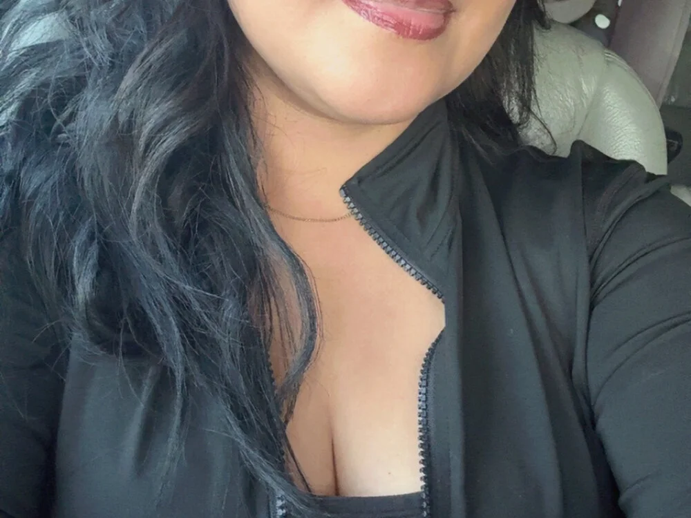 tattedlatina's Offline XXX Chat