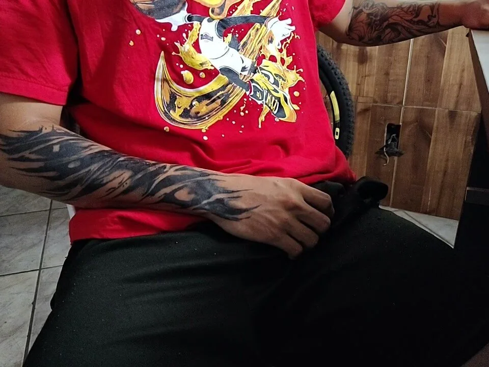 0neboy: συνομιλία ΧΧΧ εκτός σύνδεσης