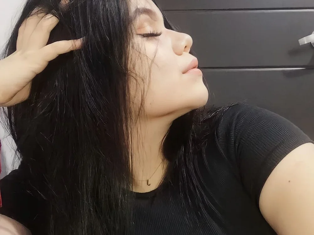 isadora16_'s Offline Chat Room