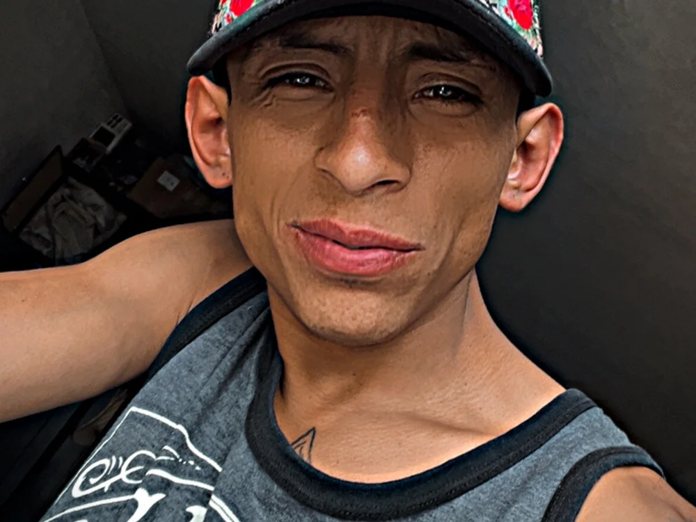 Menho122009 Offline XXX-chat
