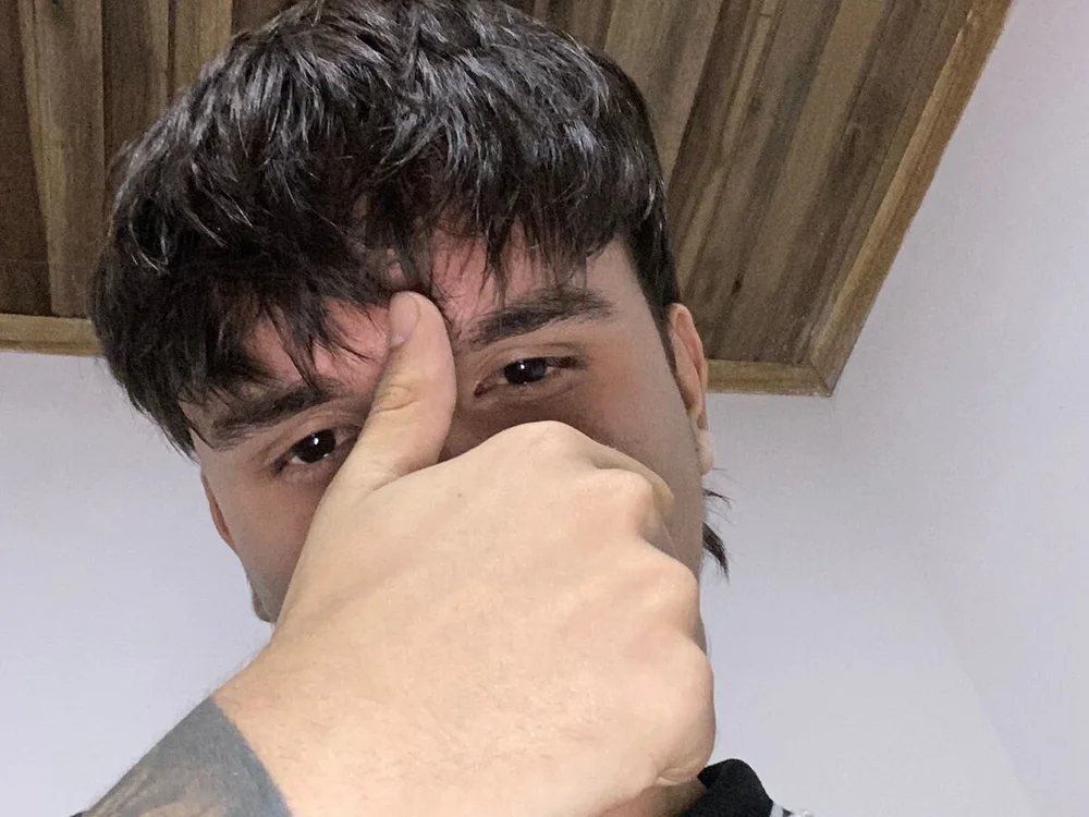 Offline XXX chat modela boytatto_22cm