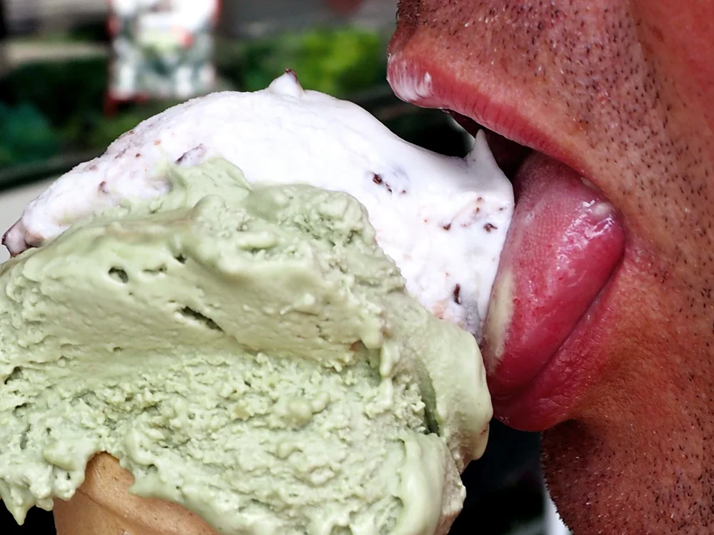 leslie0000 Chat XXX offline