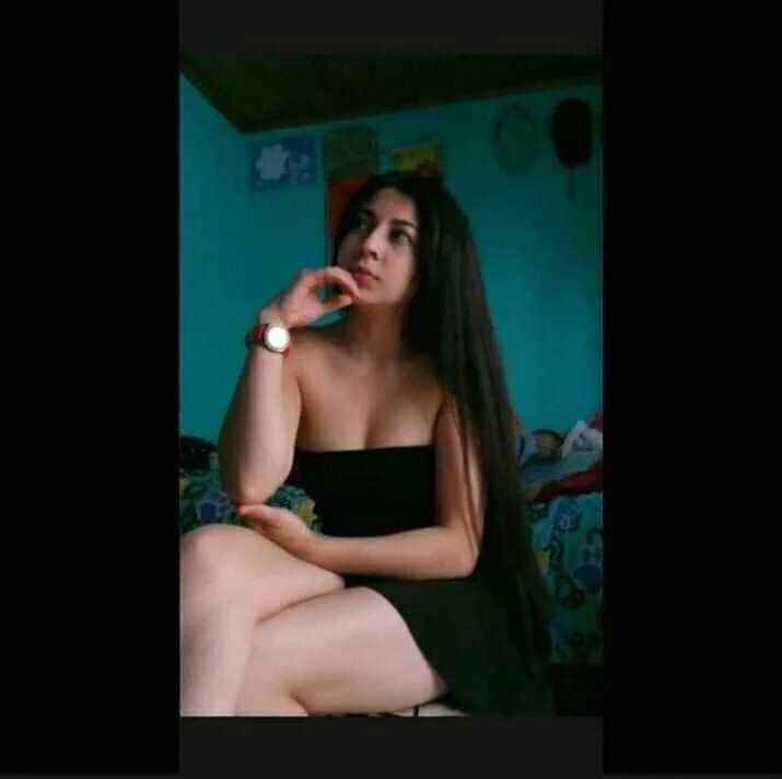 Saray_sweet's Offline XXX Chat