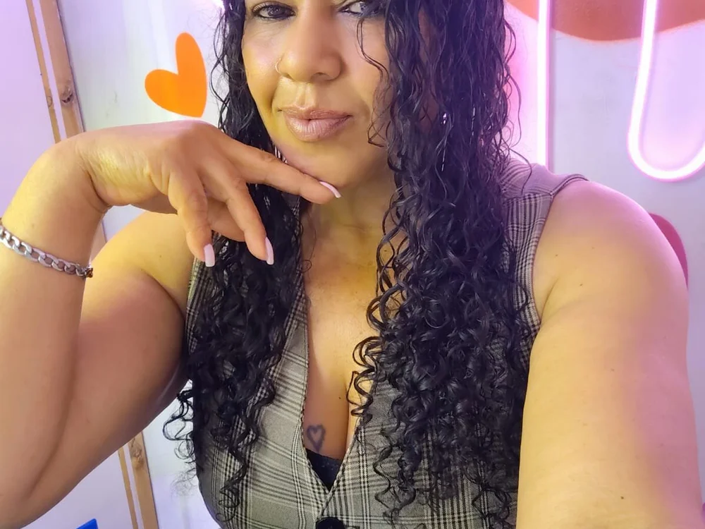 tatiana_8's Offline Chat Room