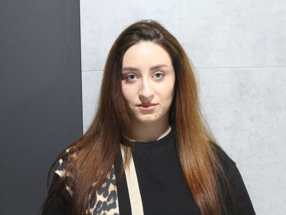 AuraM00n Offline XXX-chat