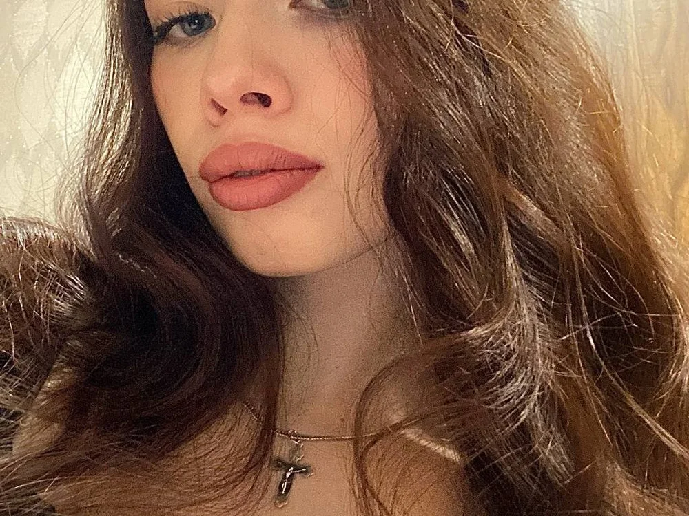 ArianeFLeury's Offline Chat Room