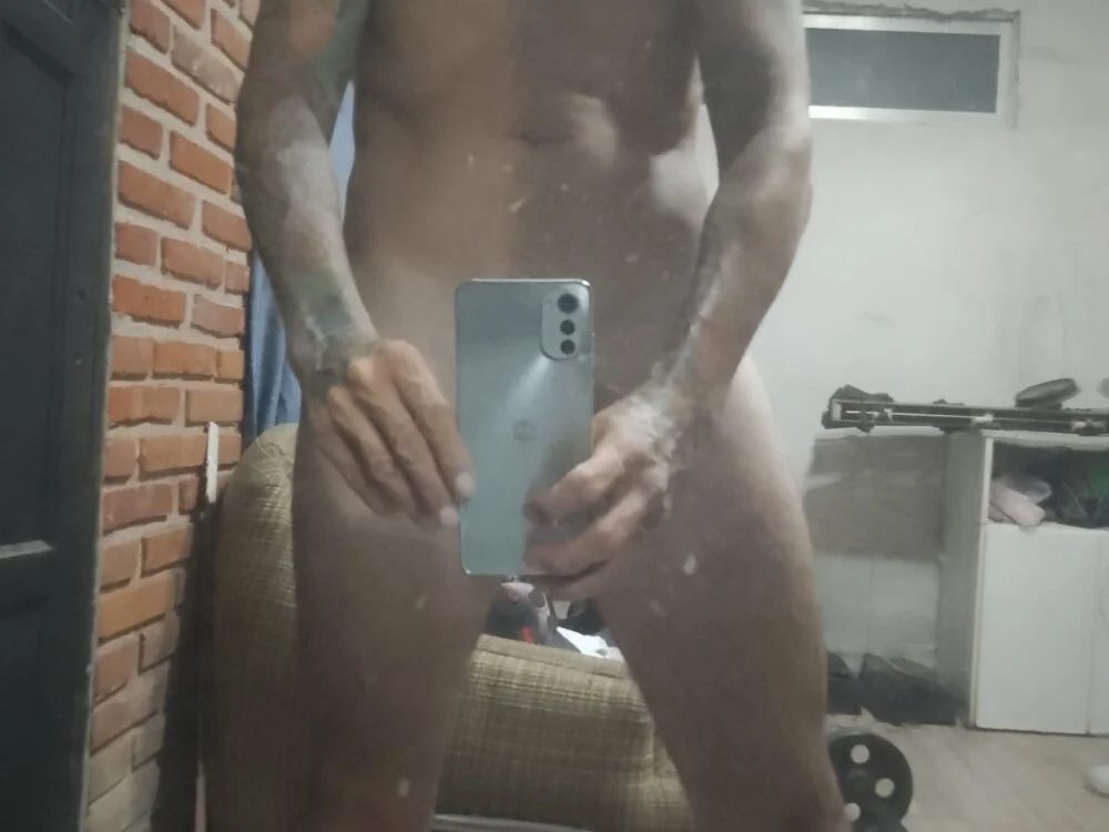 Offline XXX chat modela SkilledPolypus